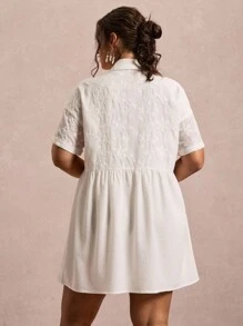 SHEIN VCAY Plus Size Casual Solid Color Floral Embroidery Patchwork Front Button Dress Plus Size White Dress White Button Up Dress Autumn Clothes - White - View 3