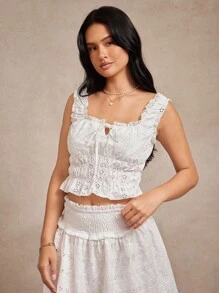 WESTFADE 刺绣孔眼方领蝴蝶结正面锁眼镂空褶饰腰部无袖荷叶边背心返校服装 - 白色 - 查看 4