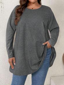 SHEIN Privé Plus Size Elegant Casual Vacation Loose Fit Long Sleeve Round Neck Solid Color Basic Layering Umbrella Hem T-Shirt Gray Top Long Sleeve Top Sweater For Women Gray Sweater Grey Top Tops For Women Gray Top For Women/Fall/Winter Long Sleeve Gray Top Grey Tops For Women