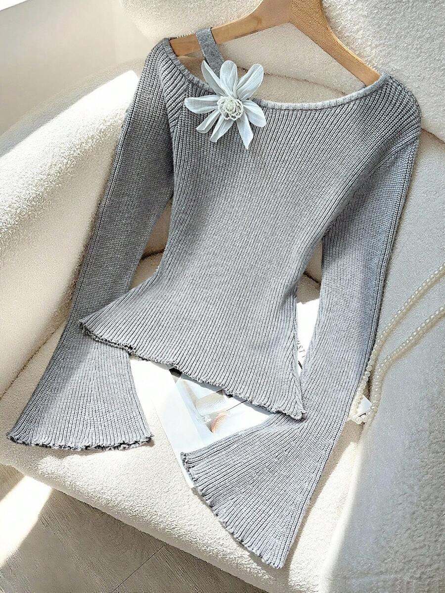 Franclia Women's Elegant, Youthful, Fashionable, Slim-Fit Asymmetrical Neck Flare Sleeve 3D Floral Knit Sweater, Autumn/Winter Knit Pullover Fall