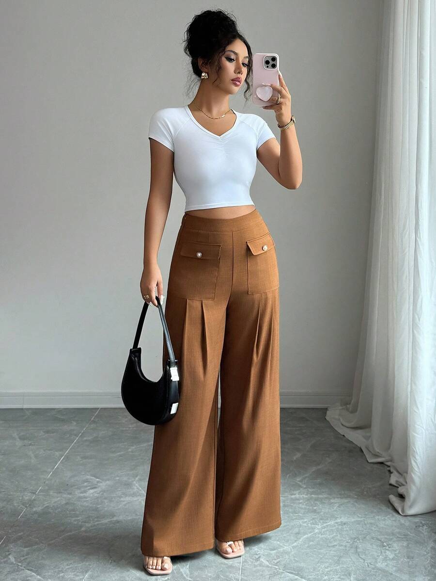 Elenzga Pantalones de traje elegantes para mujer con decoración de bolsillos, diseño plisado y botones de perla - Caqui - Ver 1