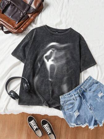 Comfortcana Plus Size Halloween Acid Washed Look Vintage Knitted Distressed Loose Fit Knit Screaming Skull Ghostface Pattern Cartoon Pattern Short Sleeve T-Shirt