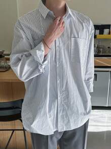 DAZY Camisa de hombre con estampado de rayas y hombros caídos, ropa de otoño para hombre de manga larga