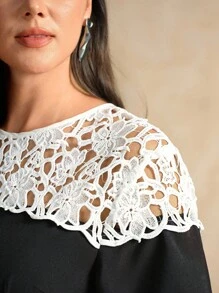 Flouryn بدلة نسائية طويلة أنيقة باللونين الأسود والأبيض لمقاسات كبيرة، مناسبة لضيوف حفلات الزفاف الصيفية، مزينة بتطريز قابل للذوبان في الماء، بياقة دائرية متباينة وخصر مرصع بالخرز - أبيض وأسود - مشاهدة 7