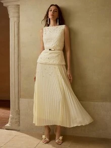 MOTF PREMIUM FAUX PEARL DETAIL PLEATED DRESS - Apricot - View 5