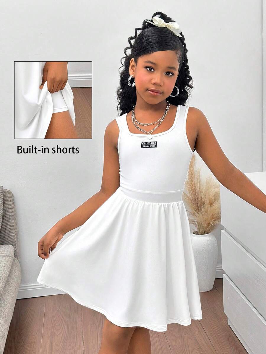 SHEIN Vestă sport Tween Girl, primăvară-vară, casual, simplă, de bază, cu decolteu în U, cu etichetă neagră și cuvinte albe, plus fustă plisată, pantaloni scurți și pantaloni culotte, rochie mini din material tricotat alb - alb - Vizualizare 1