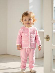 SHEIN 2pcs Baby Girls Pink And White Heart Pattern Knitted Cardigan+Pants Set,Cute Autumn Matching Family Outfit,Soft Casual Fall Winter Clothes For Infant - Pink - View 5