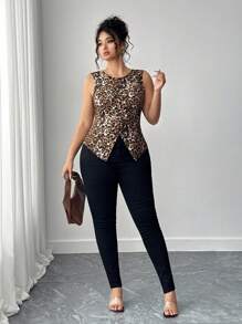 Elenzga Camiseta de tirantes con cuello redondo y bajo asimétrico con estampado de leopardo para tallas grandes - Marrón - Ver 8