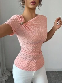 Elenzga 女士优雅不对称领口3D玫瑰金纽扣装饰短袖T恤 - 粉色 - 查看 4