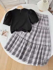 SHEIN 少女 2 件套泡泡袖纯色上衣和格子印花分层下摆裙，优雅，夏季，珍珠装饰领口，简约风格 - 黑與白 - 查看 2