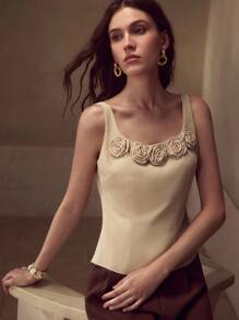 MOTF PREMIUM FAUX PEARL STEREO FLOWER DETAIL SLIM FIT TANK TOP - Khaki - View 6