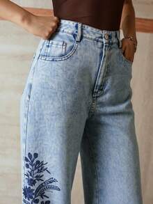 MOTF PREMIUM Vaqueros de pierna acampanada con bordado de patrón floral - Azul - Ver 5