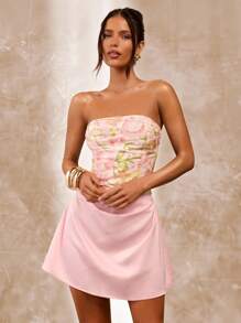 SHEIN BAE 春夏纯粉色花朵装饰抹胸优雅亮片连衣裙、海滩度假连衣裙、夏季连衣裙、可爱亮片装饰连衣裙 - 淺粉色 - 查看 5