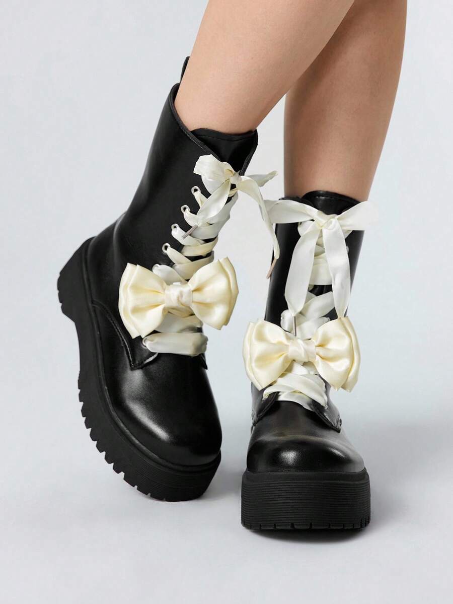 Dola Lovely 女士暗黑朋克摇滚哥特式系带机车靴、厚底踝靴和短靴 - 黑色 - 查看 1