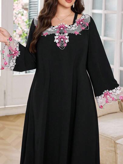 Al Najma 大码春夏喇叭袖圆领花卉刺绣宽松连衣裙