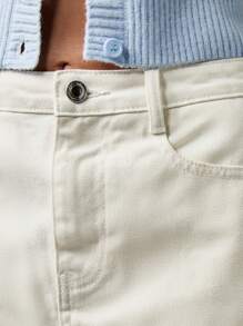 MISSGUIDED 高腰牛仔迷你短裙经典纽扣前毛边下摆夏季春节 Y2K 学院风休闲裤 - 白色 - 查看 3