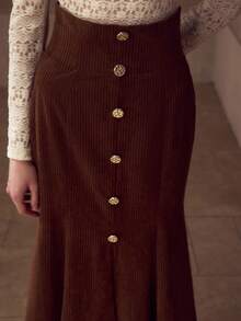 MOTF PREMIUM 灯芯绒金色纽扣细节美人鱼裙 - 棕色 - 查看 2