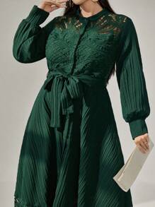 Modelyn Đầm cỡ lớn thanh lịch in hoa, thêu họa tiết chắp vá, khoét lỗ phía trước, cài nút và buộc dây ở eo, tôn dáng cho phụ nữ. - Màu xanh lá cây đậm - Xem 3