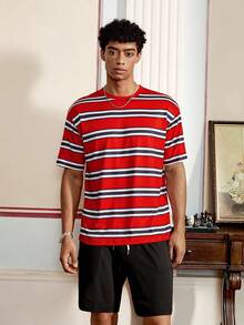 SWAVVY 夏季休闲男士两件套西装红黑条纹数码印花宽松版型圆领短袖配短裤针织T恤套装 - 彩色 - 查看 3