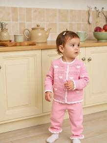 SHEIN 2pcs Baby Girls Pink And White Heart Pattern Knitted Cardigan+Pants Set,Cute Autumn Matching Family Outfit,Soft Casual Fall Winter Clothes For Infant - Pink - View 4