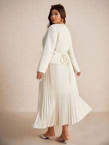 Elaquor Plus Size Women's Elegant Minimalist Versatile Urban Chic Office Commute Suit Set In Fall/Winter - Beige - View 2