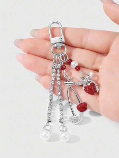 Kawaii 1 pièce Chaîne de strass élégante et luxueuse, faux perles, breloques de sac et porte-clés avec motifs de cerises et de fraises, convient aux femmes, pour un usage quotidien ou en cadeau