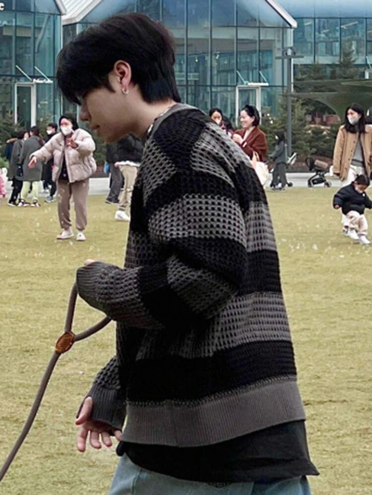 Men's Round Neck Long Sleeve Color Block Sweater, Autumn
