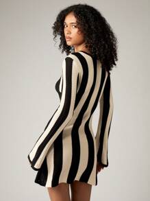 AiiRZ 条纹针织迷你连衣裙长款喇叭袖秋冬紧身毛衣连衣裙复古时尚个性连衣裙派对节日俱乐部之夜 - 彩色 - 查看 2