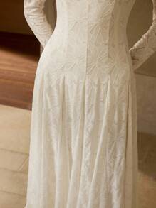 MOTF PREMIUM VESTIDO FORMAL BORDADO CON ENCAJE