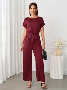 Ellevyn Elegancki damski bordowy satynowy kombinezon z okrągłym dekoltem i wiązaniem w talii, szerokimi nogawkami, uniwersalny na okazje, jesienne ubrania damskie, stroje wakacyjne