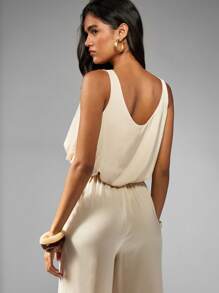 MISSGUIDED Satin Bubble Hem Sleeveless Tank Top Summer Cropped Camisole Elegant Scoop Neck Evening Party Wedding Guest Casual Blouse