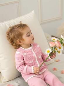 SHEIN 2pcs Baby Girls Pink And White Heart Pattern Knitted Cardigan+Pants Set,Cute Autumn Matching Family Outfit,Soft Casual Fall Winter Clothes For Infant - Pink - View 7