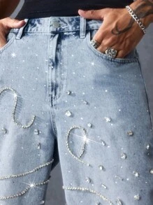 ROMWE MEN Street Life Pantaloni Capri din denim pentru bărbați, cu croială lejeră, cu buzunare în relief, stil uzat - Albastru - Vizualizare 2