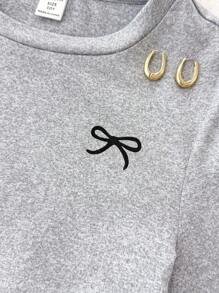 SHEIN Girlism Áo thun dài tay cổ tròn in hình bướm màu xám dành cho bé gái tuổi teen, thiết kế tối giản, nhún eo - Màu Xám nhạt - Xem 3