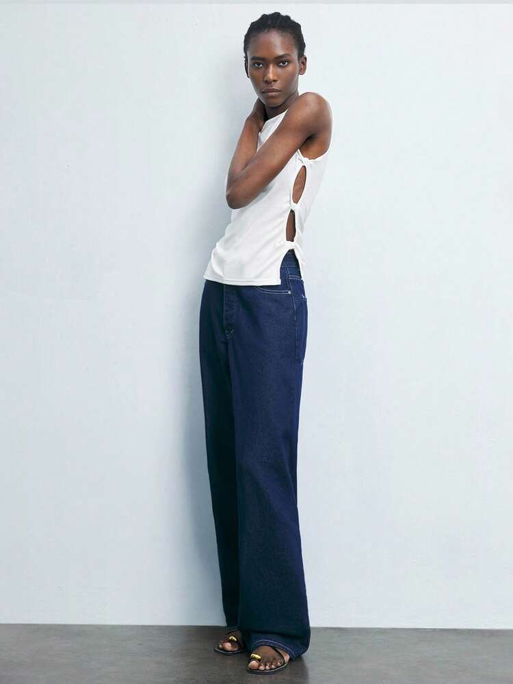 SHEIN Maija Weißes geripptes Top mit einem Ärmel, Cut Out- und Twist-Design, passform, minimalistisch, modisch, urbanem Chic-Stil, vielseitig für Urlaubsoutfits