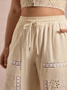 SHEIN VCAY Plus Size Women Contrast Lace Drawstring Waist Wide Leg Capri Pants