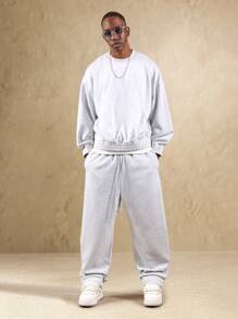 SUMWON 男士运动裤，黑色宽松版型 | 街头风 | INS 必备 | 休闲舒适 | 假日必备单品，这款黑色宽松版型运动裤采用优质面料制成，舒适透气，可轻松搭配任何运动或休闲服饰。简约设计使其成为各种场合的理想之选。 - 淺灰色 - 查看 4