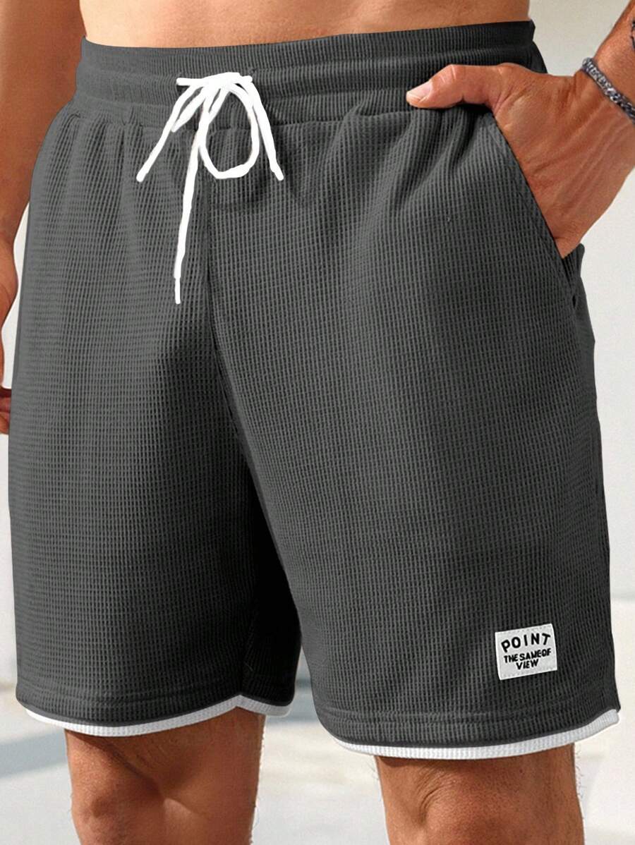 Manfinity Homme Quần short nam họa tiết tổ ong màu tương phản thường ngày, quần short xám phong cách ngày lễ, quần short nam họa tiết - Màu xám đen - Xem 1