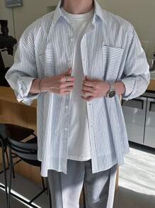 DAZY Camisa de hombre con estampado de rayas y hombros caídos, ropa de otoño para hombre de manga larga