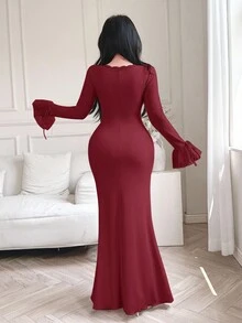 Feyla 女式纯色撞色蕾丝 V 领喇叭袖修身优雅连衣裙 - 紅色 - 查看 2