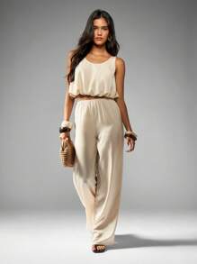 MISSGUIDED Satin Bubble Hem Sleeveless Tank Top Summer Cropped Camisole Elegant Scoop Neck Evening Party Wedding Guest Casual Blouse