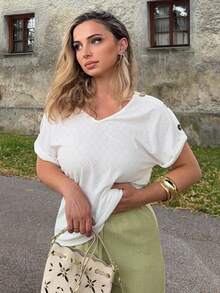 Jeta Ari Women's V-Neck Batwing Short Sleeve T-Shirt - White - View 4