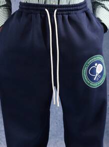 Pantaloni della tuta con cavallo basso SUMWON, con stemma ricamato del club di tennis, vestibilità morbida e rilassata, con coulisse ed elastico in vita, pesanti e confortevoli, adatti per l'abbigliamento casual in inverno, autunno e primavera, tinta unita - Blu Navy - Visualizzare 7