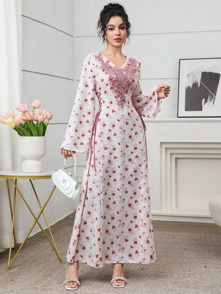 Al Najma V领花卉撞色扎染喇叭袖连衣裙，春夏 - 紅色 - 查看 6