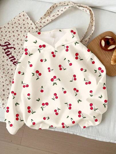 SHEIN 少女奶油白，可爱复古迷你樱桃图案，休闲宽松卫衣，舒适长袖，适合秋冬季节，秋季外出穿着，轻松舒适，秋季叠穿时尚，休闲百搭，印花图案，返校季，秋季，返校节樱桃图案上衣