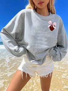 SHEIN EZwear 休闲简约印花返校足球蝴蝶结刺绣图案圆领宽松女式卫衣，适合秋冬季搭配运动