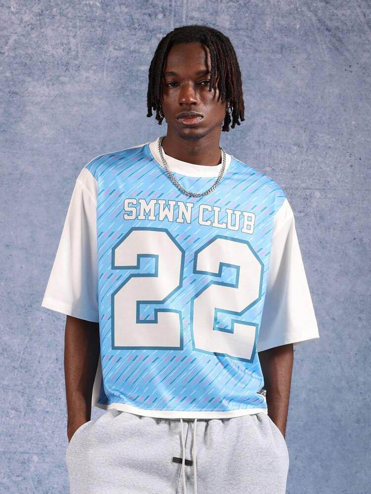 SMWN Club – Varsity-T-Shirt mit Nummer und diagonalem Muster