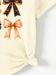 SHEIN Halloween Girls Toddler Yellow T-Shirt, Casual Fashion Creative Tic-Tac-Toe Leopard Plaid Bow Graphic Print Short Sleeve Tee, Holiday Casual Style Girls Bow Shirt Bow Shirt Girls Bows On Clothes Cute Bow Shirt Bow Clothes