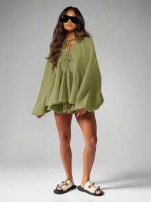 MISSGUIDED 两件套夏季套装，系带娃娃衫，宽松灯笼袖粗棉布面料，搭配飘逸荷叶边短裤，节日海滩度假风格 - 橄欖綠 - 查看 4