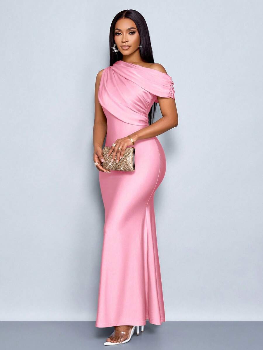 SOLERSUN 夏季女士婚礼派对优雅杏色针织亮面面料不对称露肩无袖拼接收腰修身鱼尾裙摆长裙